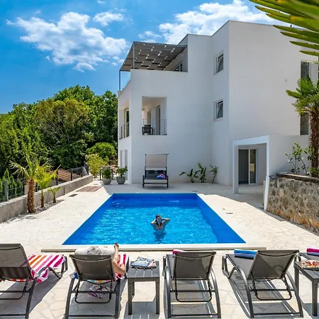 Vistas - Luxury Apartment *