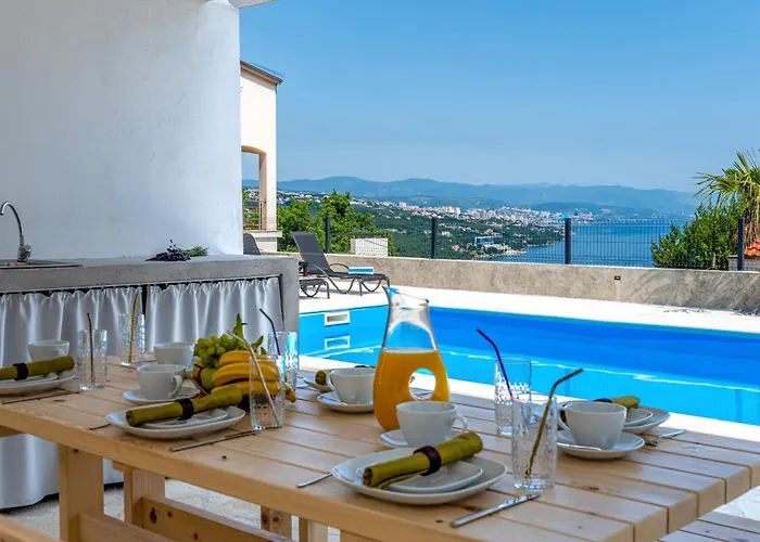 Vistas - Luxury Опатия