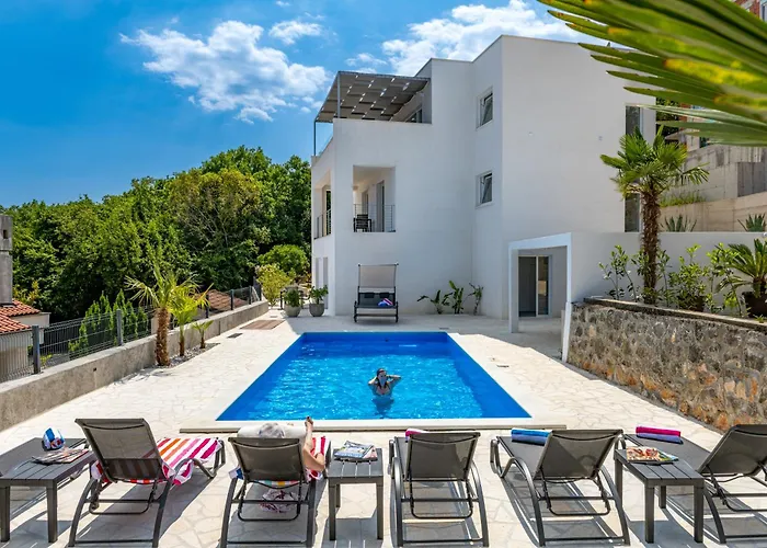 Vistas - Luxury Apartment *