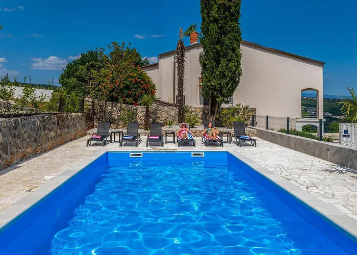 Vistas - Luxury Apartment *